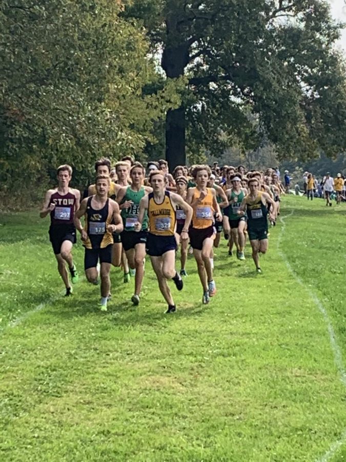 Senior+Tommy+Naiman+is+expected+to+lead+the+boys+Cross+Country+team+into+the+post+season.++Naiman+qualified+to+the+State+meet+last+year.